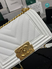 Chanel Boy Flap Bag White Chervon Calfskin 67085 Size 20cm - 5