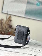 Louis Vuitton S-Lock Vertical Wearable Wallet M81522 Size 12x19x7 cm - 1