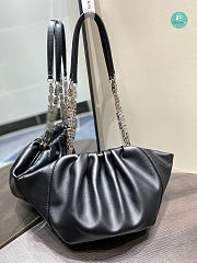 Givenchy Damen Small Kenny Shoulder Bag in White 32x22x17 cm - 2