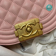 Chanel Small BOY CHANEL Messenger Bag Lambskin Pink AS3350 19.5×15.5×7cm - 6