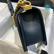 Chanel Medium Boy Chevrom Blue 67086 25cm - 4