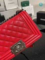 Chanel Boy Flap Bag In Red Chervon Calfskin 67085 Size 20cm - 2