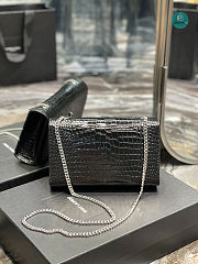 YSL Kate Medium With Tassel In Embossed Crocodile Shiny Leather Black 354119 24x14.5x5cm - 4