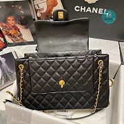 Chanel 22p Black Gold Handle Graft Caviar Cowhide In Black AS3335 30x18x10cm - 5