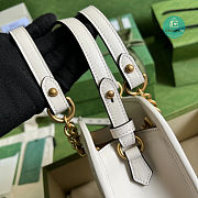 Gucci Marmont Matelassé Mini Bag In White Leather 16x19x7cm - 4