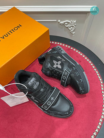 Louis Vuitton Trainer Black Sneakers 