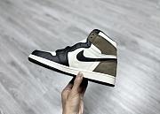 Travis Scott x Air Jordan 1 Retro High  - 6