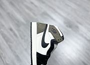 Travis Scott x Air Jordan 1 Retro High  - 4