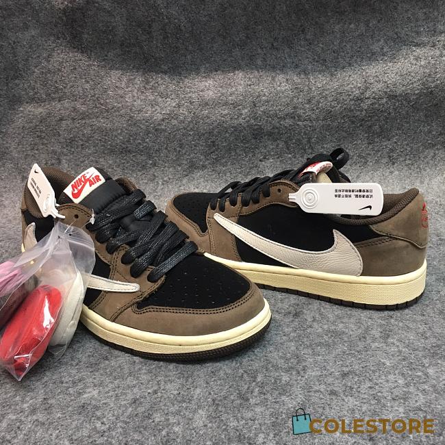 Travis Scott x Air Jordan 1 Retro Low - 1