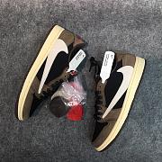 Travis Scott x Air Jordan 1 Retro Low - 4