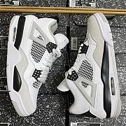 Air Jordan 4 Retro  - 5