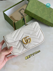 Gucci Marmont Matelasse Chevron Leather Mini Bag In White 18×11×5 cm - 1