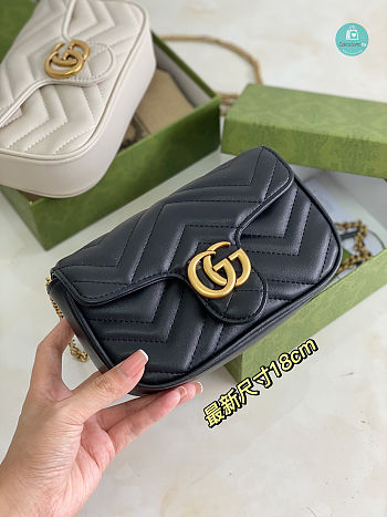 Gucci Marmont Matelasse Chevron Leather Mini Bag In Black 18×11×5cm