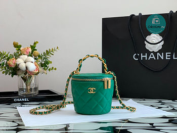 Chanel Vanity With Chain And Top Handle Green 10.5x11.6x10.5 cm