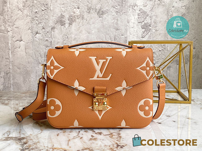 Louis Vuitton Pochette Metis In Beige 25x9x19 cm - 1