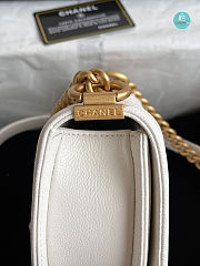 Chanel Le Boy Messenger Bag Lambskin White 18x12.5x6cm - 5