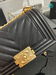 Chanel Boy Flap Bag Black Chervon Calfskin Size 20cm - 4