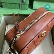 Gucci GG Matelassé Leather Shoulder Bag In Brown 21.5x17x7.5 cm - 4