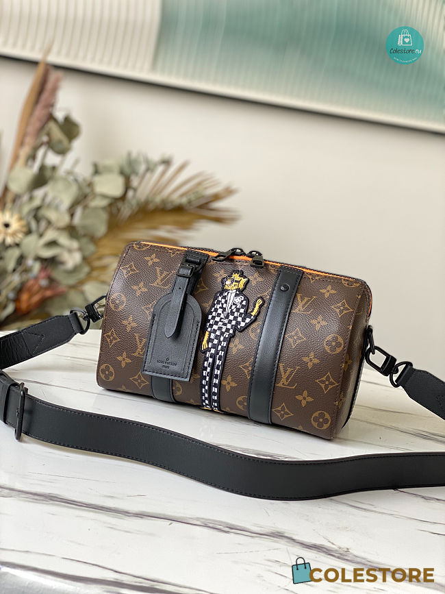Louis Vuitton Monogram Friends City Keepall 27x17x13 cm - 1