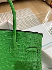 Hermes Birkin Matte Crocodile In Green 30cm  - 6