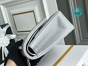 Chanel Small Classic Bag In Grey 25 cm  - 6