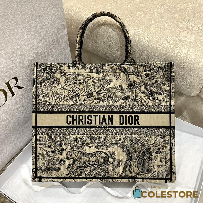 Large Dior Book Tote Brown Toile de Jouy Embroidery 42x18x35 cm - 1