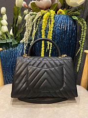 Chanel Coco Handle Chevron Caviar In Black 29x18x12 cm - 2