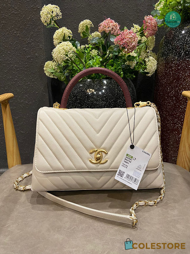 Chanel Coco Handle Chevron Caviar In White 29x18x12 cm - 1