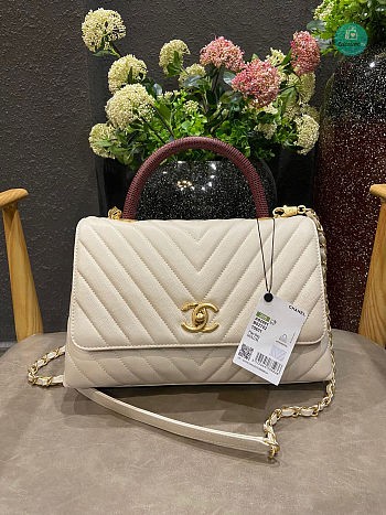 Chanel Coco Handle Chevron Caviar In White 29x18x12 cm