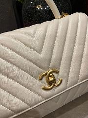 Chanel Coco Handle Chevron Caviar In White 29x18x12 cm - 5