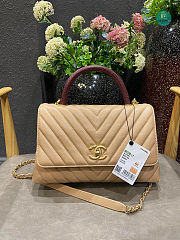 Chanel Coco Handle Chevron Caviar In Cream 29x18x12 cm - 1