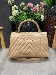 Chanel Coco Handle Chevron Caviar In Cream 29x18x12 cm - 5