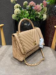 Chanel Coco Handle Chevron Caviar In Cream 29x18x12 cm - 2