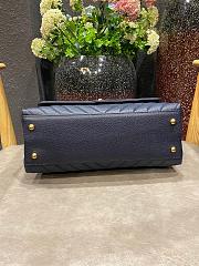 Chanel Coco Handle Chevron Caviar In Navy 29x18x12 cm - 3