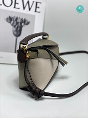Loewe Mini Puzzle Bag In Classic Calfskin In Green 18x12.5x8cm - 3