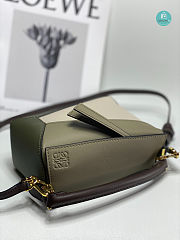 Loewe Mini Puzzle Bag In Classic Calfskin In Green 18x12.5x8cm - 5