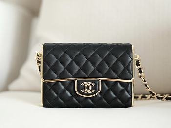 Chanel Small Evening Bag Lambskin In Black 9x13x4cm 