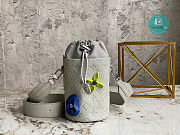Louis Vuitton Chalk Pouch Other Leathers In Silver 12.5 x 17 x 12.5 cm - 1