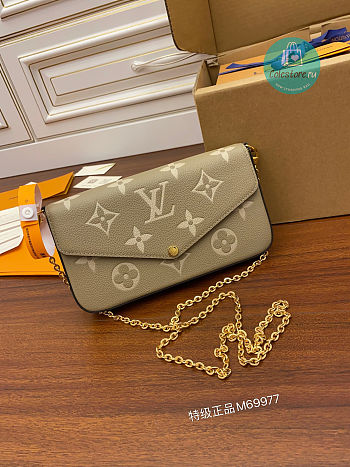 Félicie Pochette Bicolor Monogram Empreinte Leather 21x12x3cm 