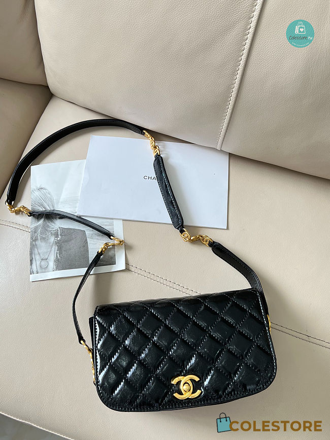 Chanel Messenger Bag Shiny Calfskin 22cm - 1