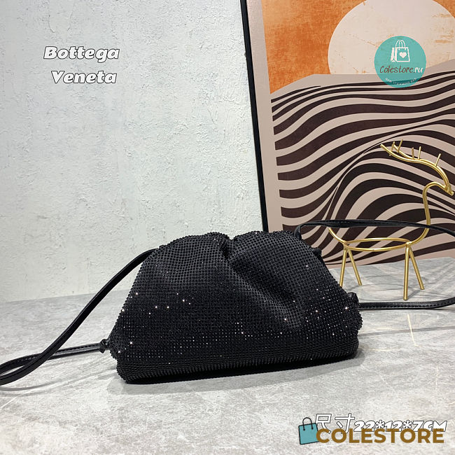 Bottega Veneta The Pouch Cloud Bag Crystal In Black  22x12x7CM - 1