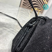 Bottega Veneta The Pouch Cloud Bag Crystal In Black  22x12x7CM - 5