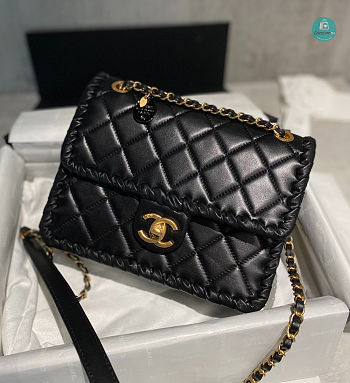 Chanel Flap Bag Shoulder In Black AS2496 22x16x7cm
