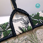 Dior Book Tote Bag In Green Toile De Jouy Tropicalia 41x32x5 cm - 4