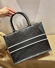 Dior Book Tote Black Calfskin M1286 Size 36cm - 2