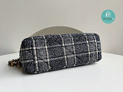 Chanel 19 Maxi Handbag 20x30x10 cm - 5