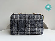 Chanel 19 Maxi Handbag 20x30x10 cm - 4