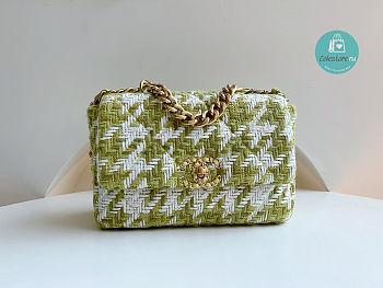 Chanel 19 Medium Handbag In Green 26x16x9cm