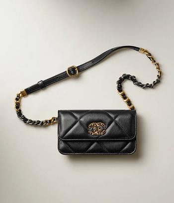 Chanel 19 Belt Phone Holder Lambskin In Black 10 × 17 × 4 cm 