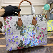 Louis Vuitton OnTheGo MM Tote Bag Other Monogram Canvas 35 x 27 x 14cm - 2